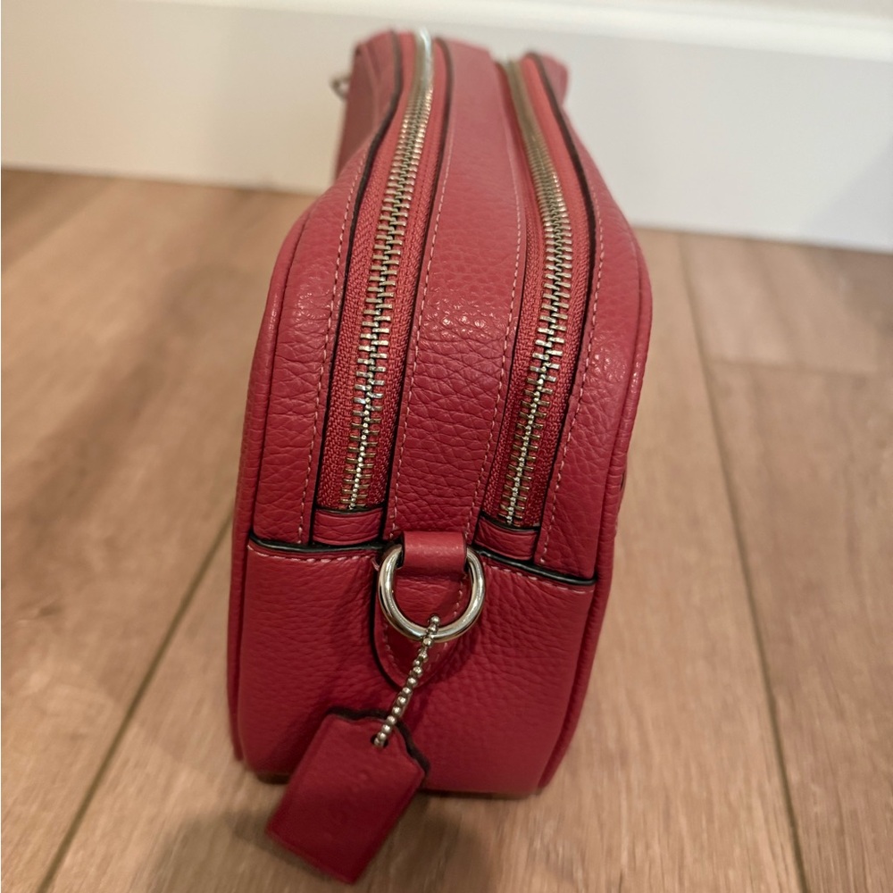 New with tag, coach Jess crossbody F75818 pink - Picture 2 of 5